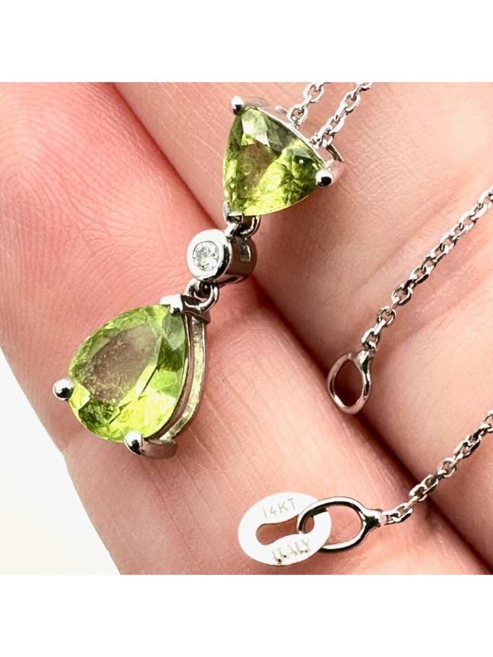 Womens Necklace 14K Yellow Gold Green Peridot Diamond Pendant - Picture 4 of 4